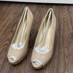 Nine West heels only worn 3 times. Great condition.